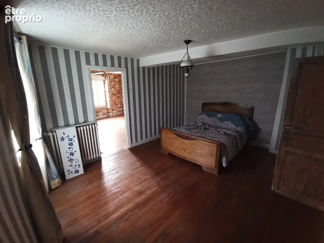 Maison d'habitation avec garage et jardin - photo 6