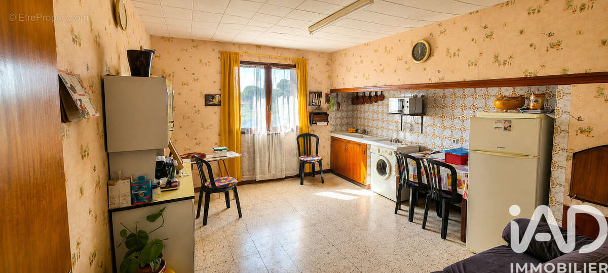 Maison 186 m² à La Palme  - photo 2