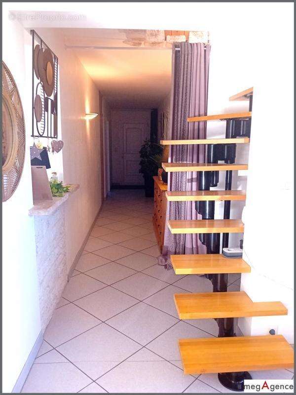 Maison à SAINT-GERMAIN-DE-MARENCENNES