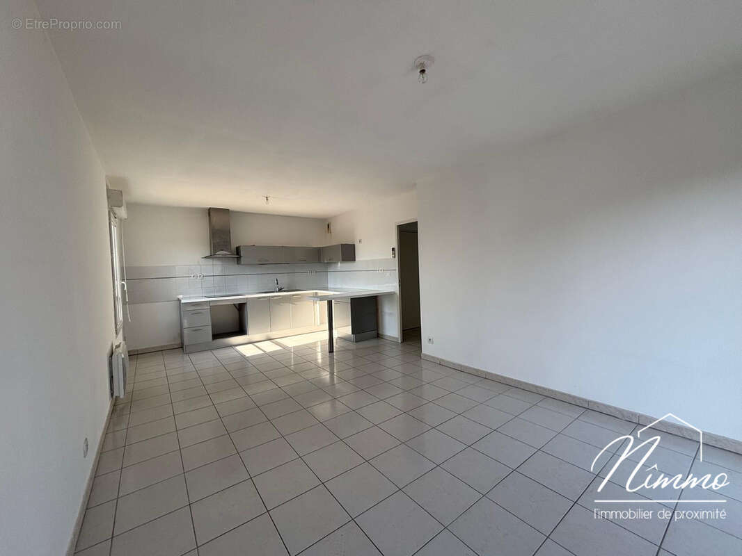Exclusivite nimes franciscaine appartement t3 dernier etage garage terrasse climatisation ascenseur - photo 4