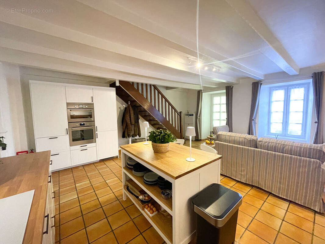 Maison à CARHAIX-PLOUGUER