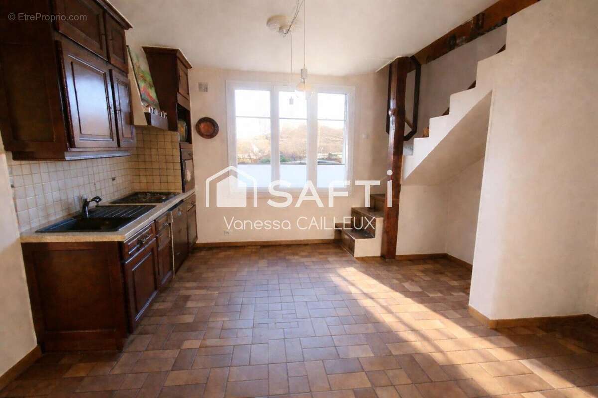 Photo 2 - Maison à LA FERE