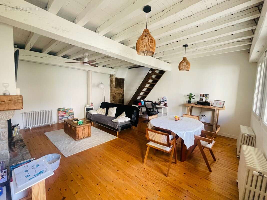 Maison à SAINT-DONAT-SUR-L&#039;HERBASSE