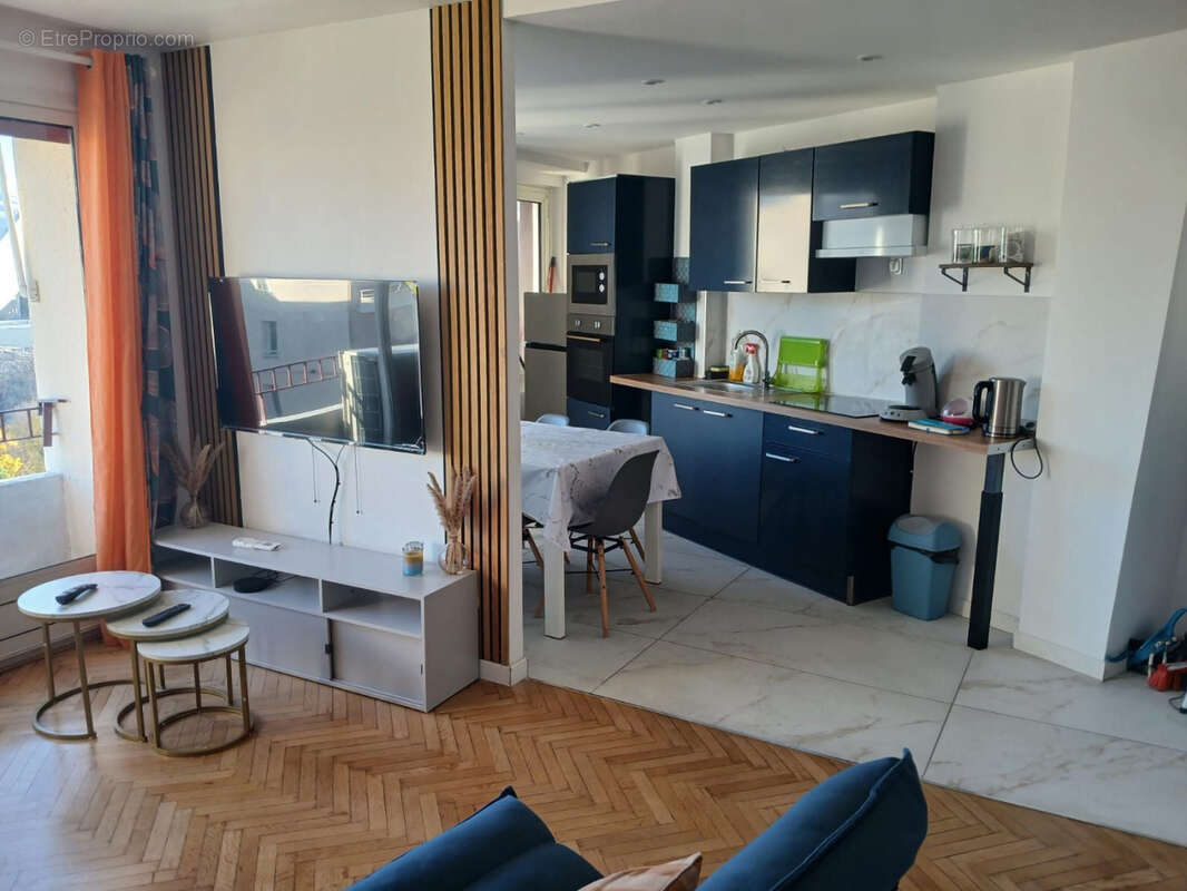 Appartement à MARSEILLE-8E