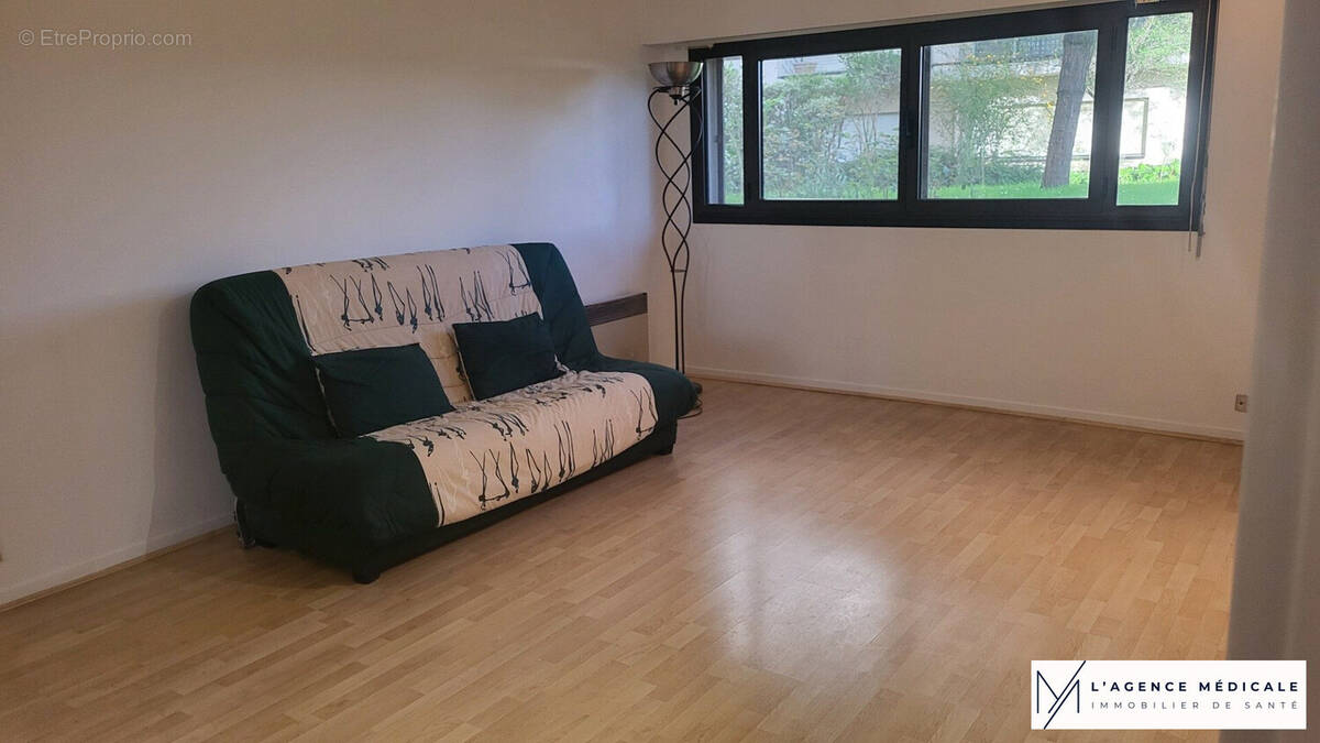 Commerce à PARIS-12E