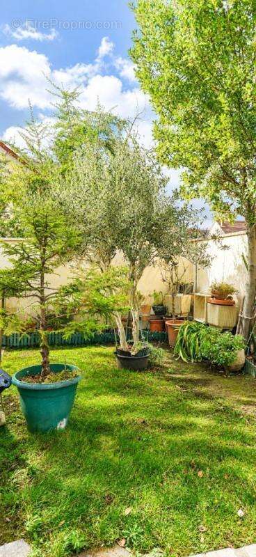 Pavillon 5 pieces - proche rer a et bdm - photo 2