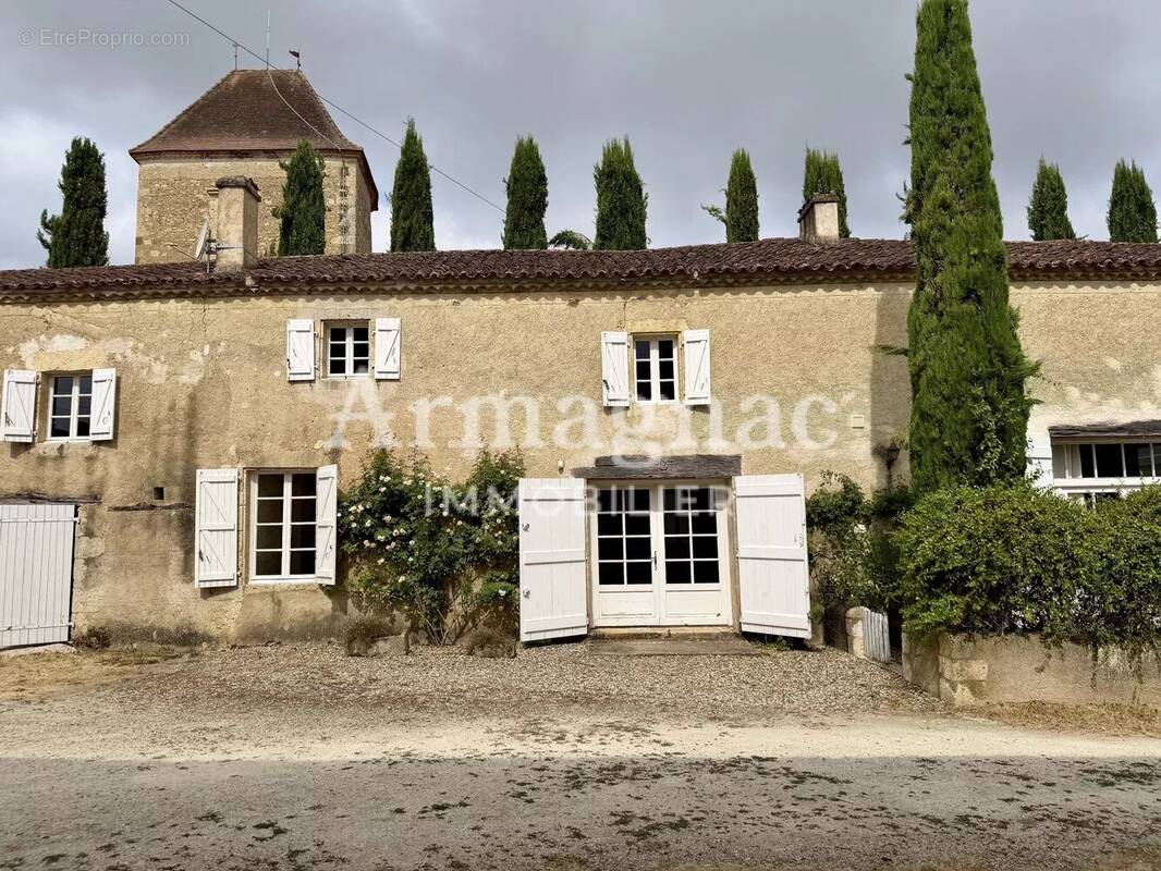 Maison à BAZIAN