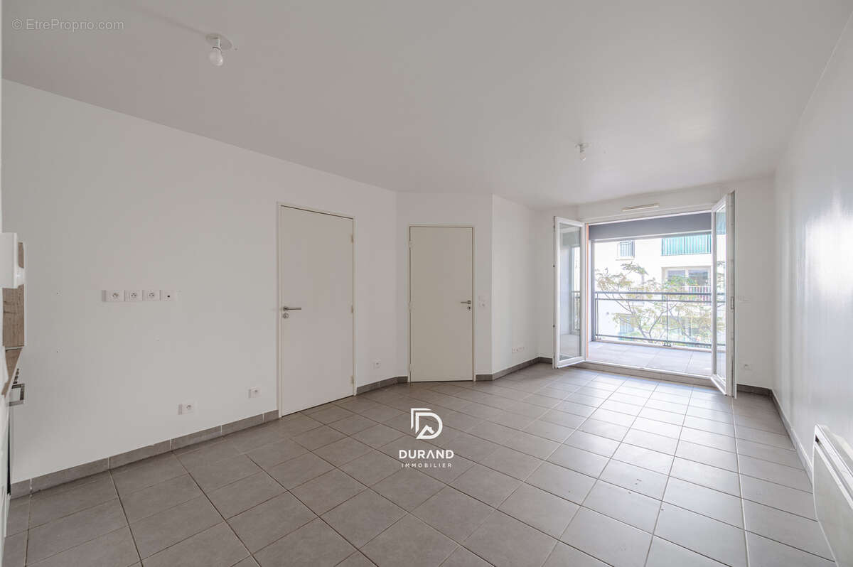 Appartement à MARSEILLE-2E