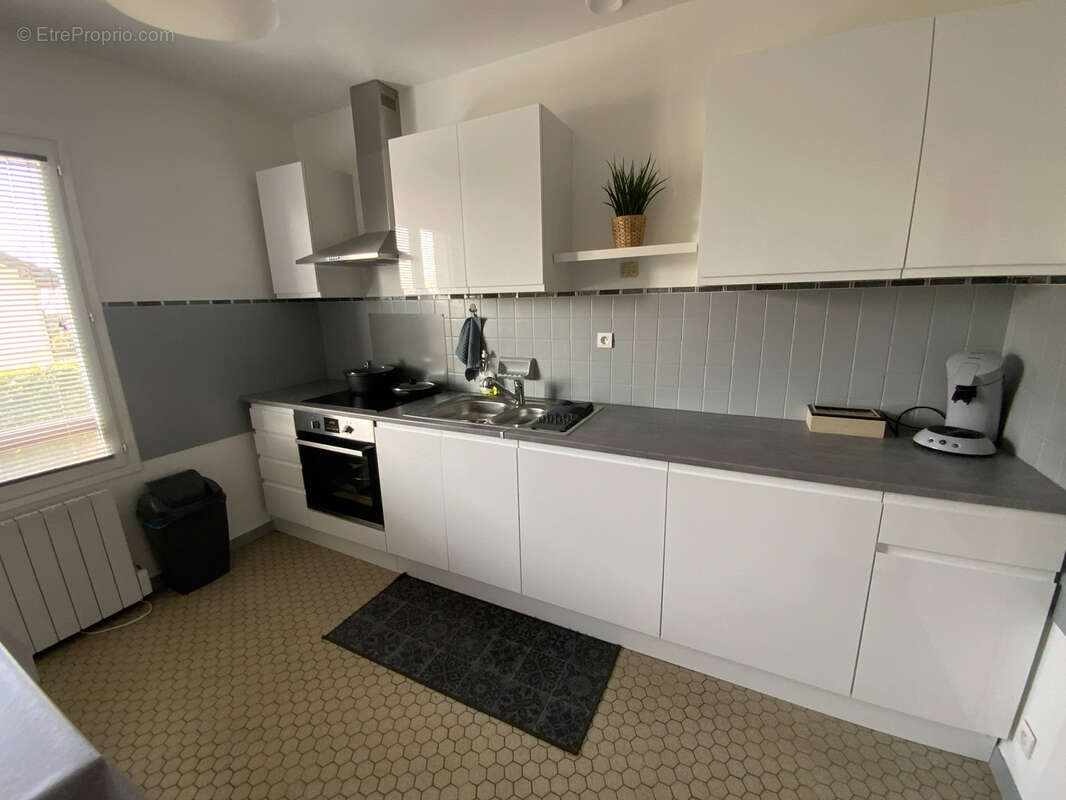 Maison à SAINT-BONNET-DE-MURE