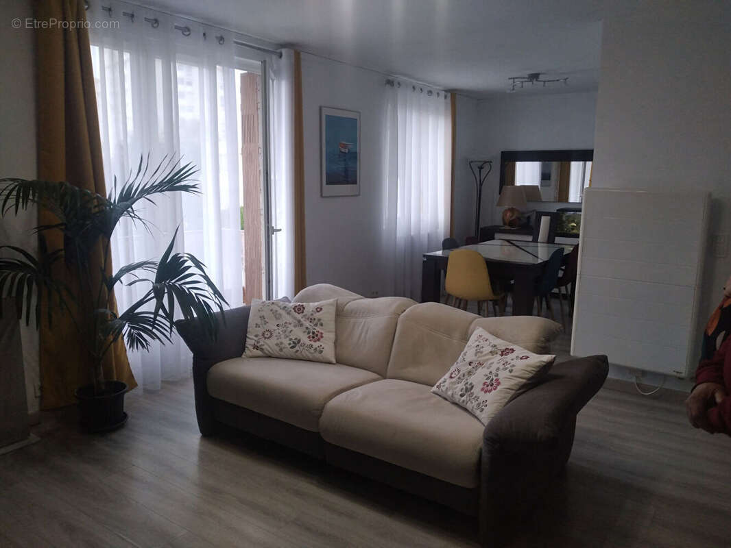 Appartement à MANTES-LA-VILLE