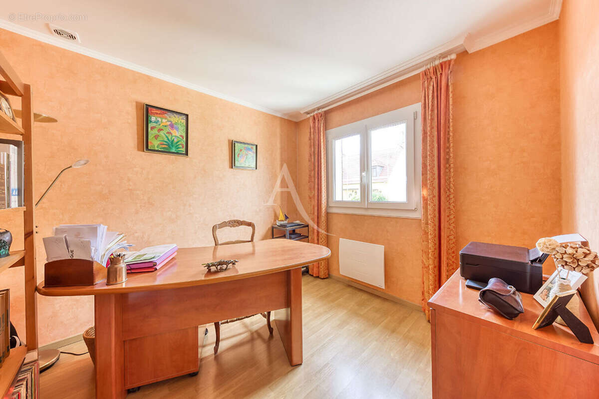 Maison à VILLIERS-SUR-MARNE