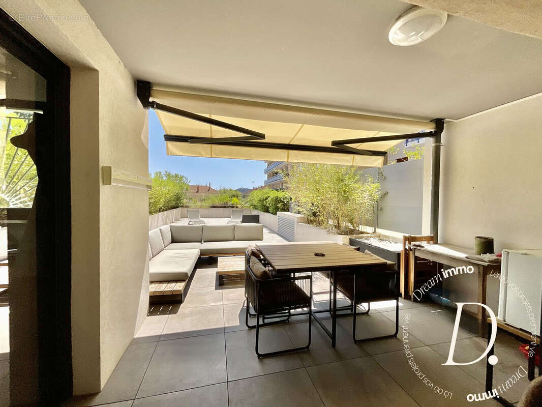 Appartement à HYERES
