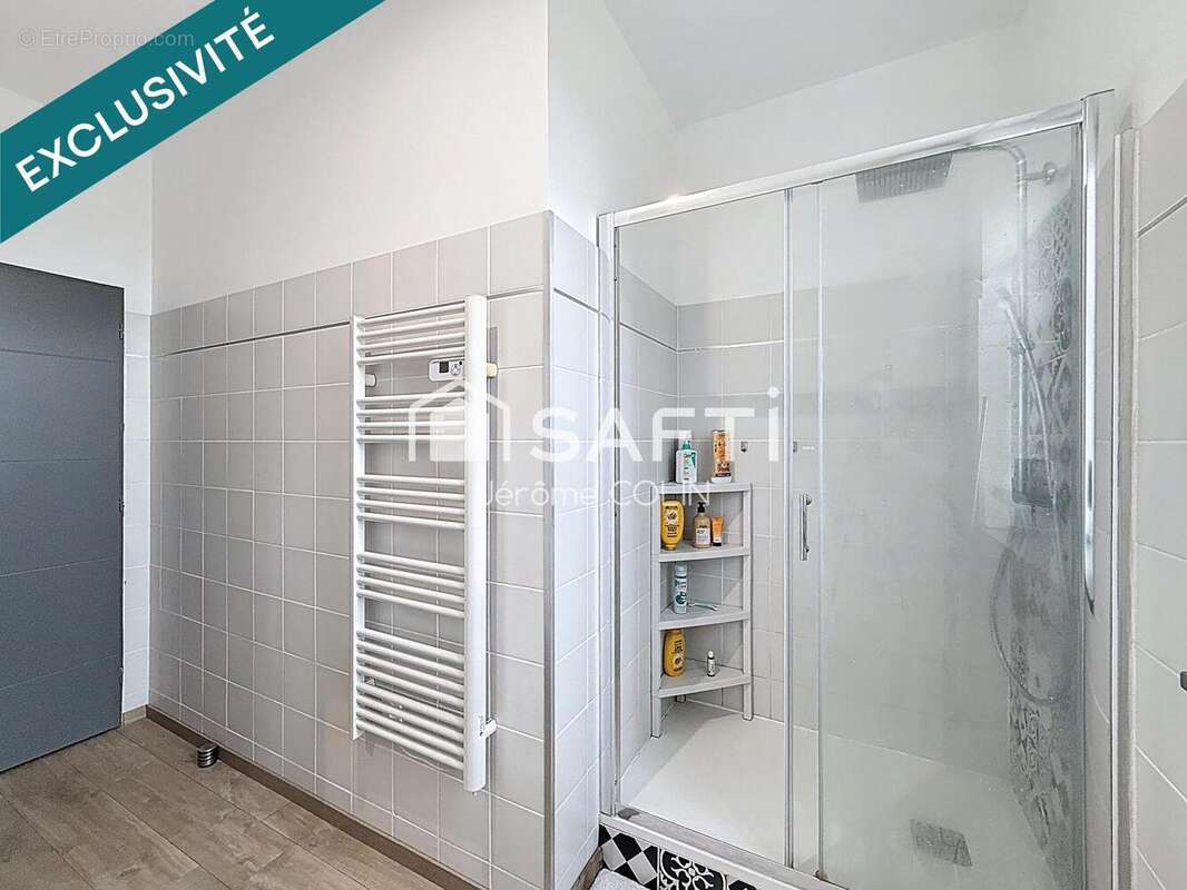 Photo 9 - Appartement à SAINT-ETIENNE-DES-OULLIERES