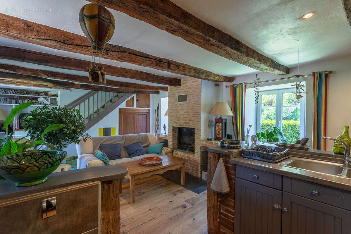 Maison en pierres, 300m2, au calme, commerces à pied/velo, 2ha, 30 min. d'Albi - photo 13