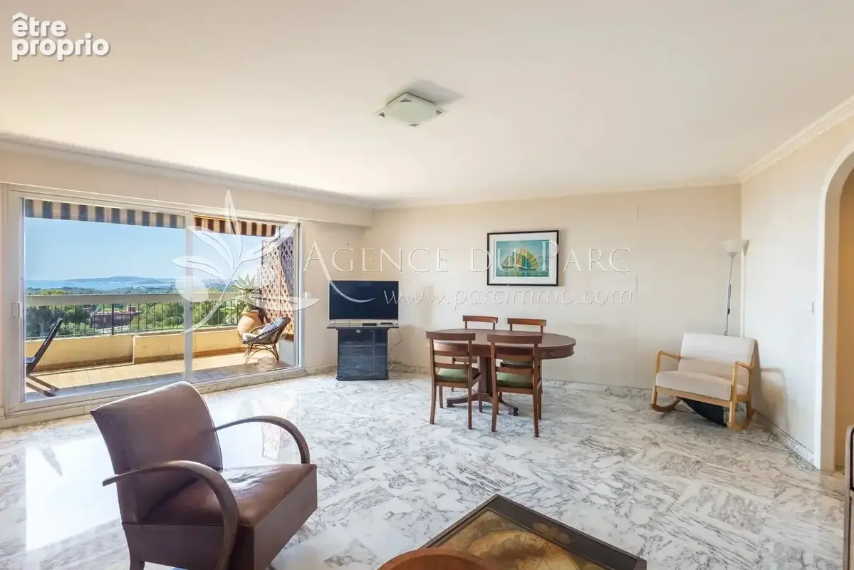 Superbe appartement 4 pièces avec vue mer à Villeneuve-Loubet - photo 3