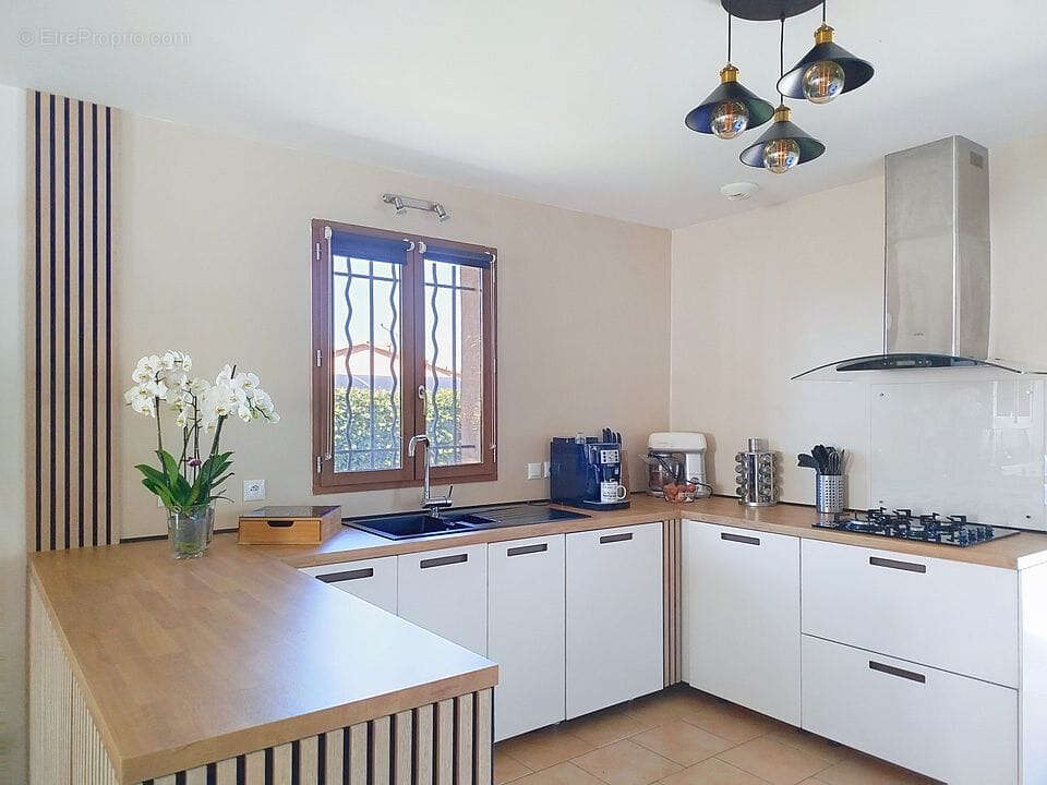 Maison à REGUSSE
