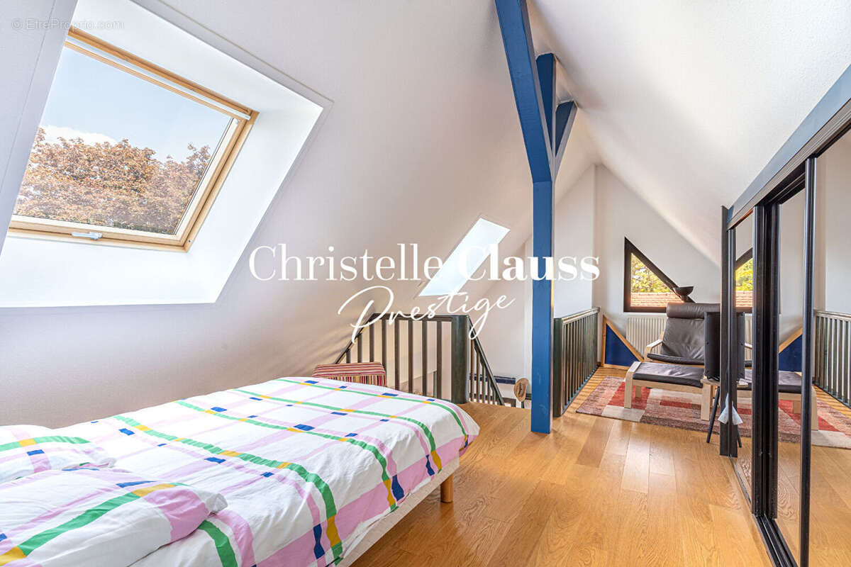 COLMAR QUARTIER SUD / Maison d'Exception avec Piscine & Spa sur 10 Ares - photo 25