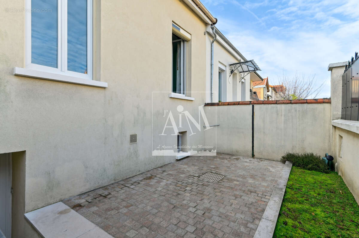 Maison à NANTERRE