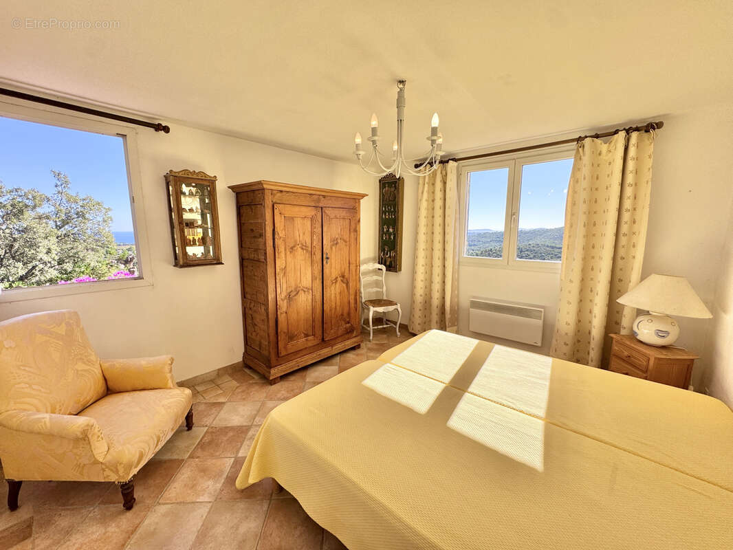 Maison à LA CROIX-VALMER