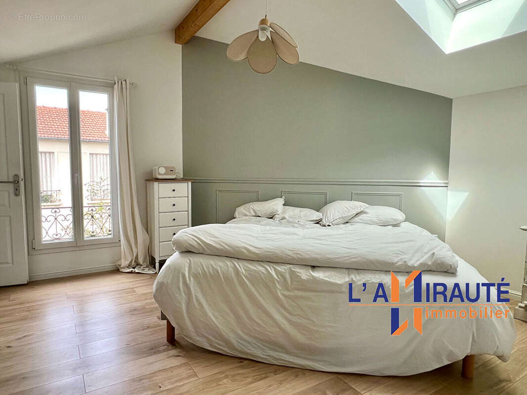 Maison à HOUILLES