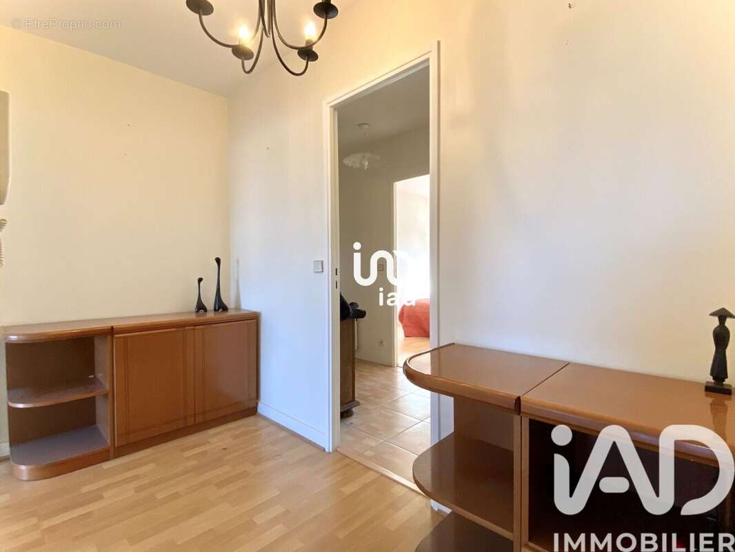 Photo 9 - Appartement à LIVRY-GARGAN