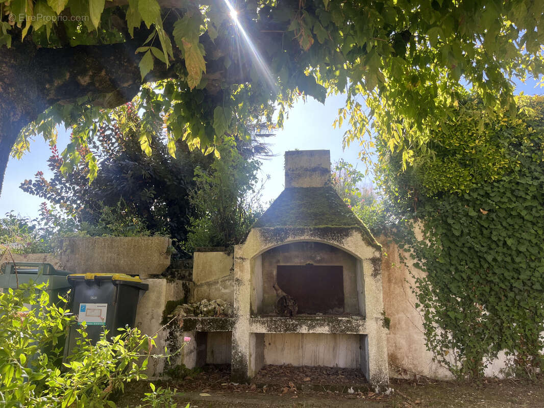Maison à MORTAGNE-SUR-GIRONDE