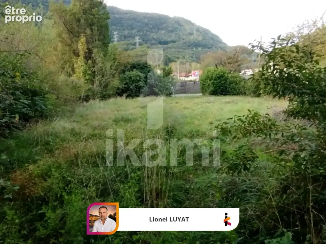 Terrain à ALBERTVILLE