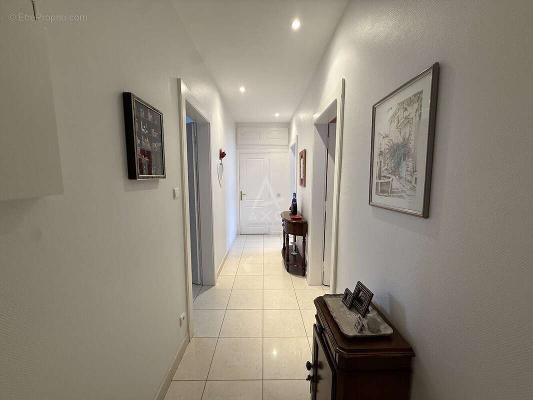 Exclusivité // moulins- les- metz // appartement // 110 m2 // 2 chambres // jardin // garage - photo 10