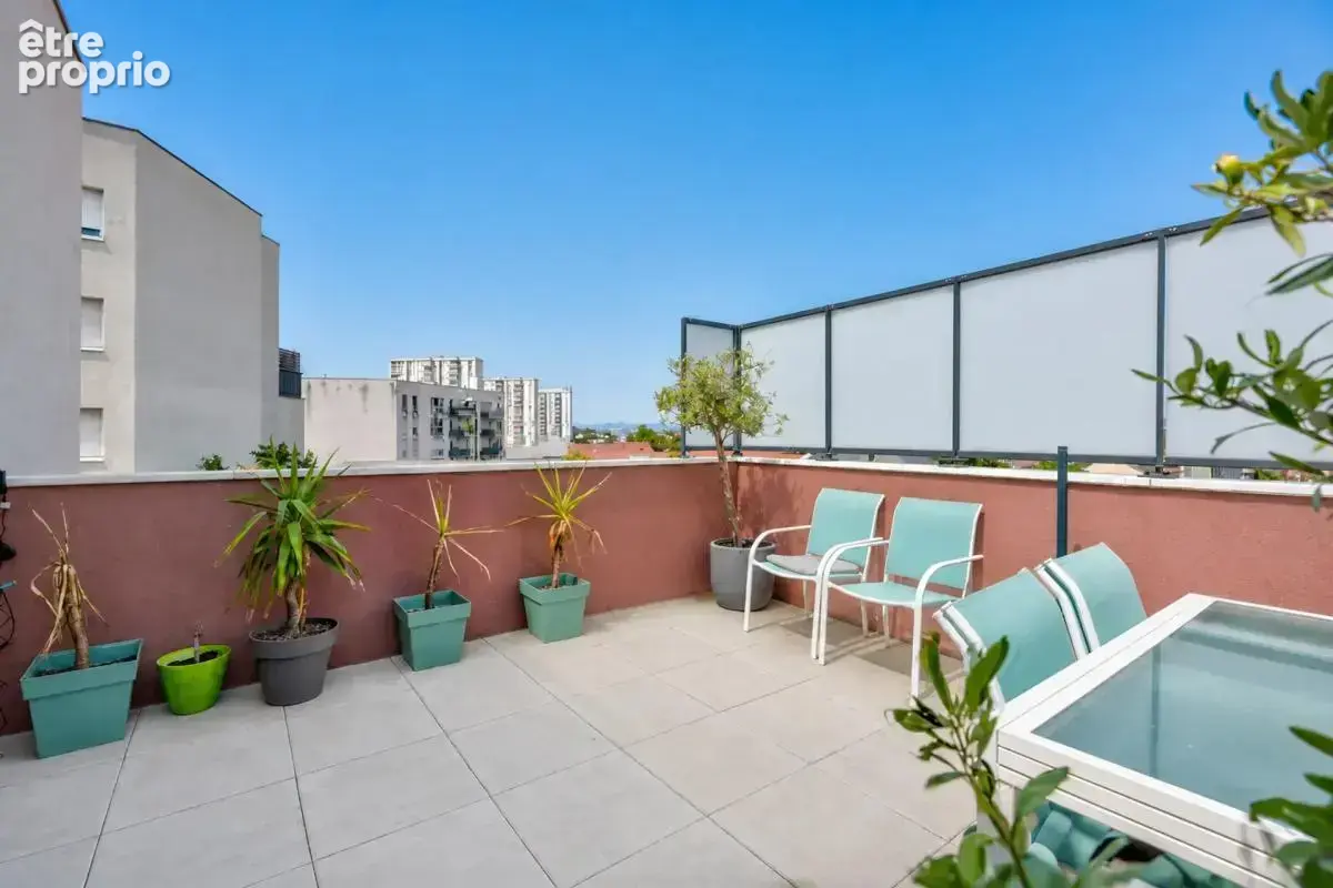 Appartement T4 de 90 m² à Villeurbanne - photo 5