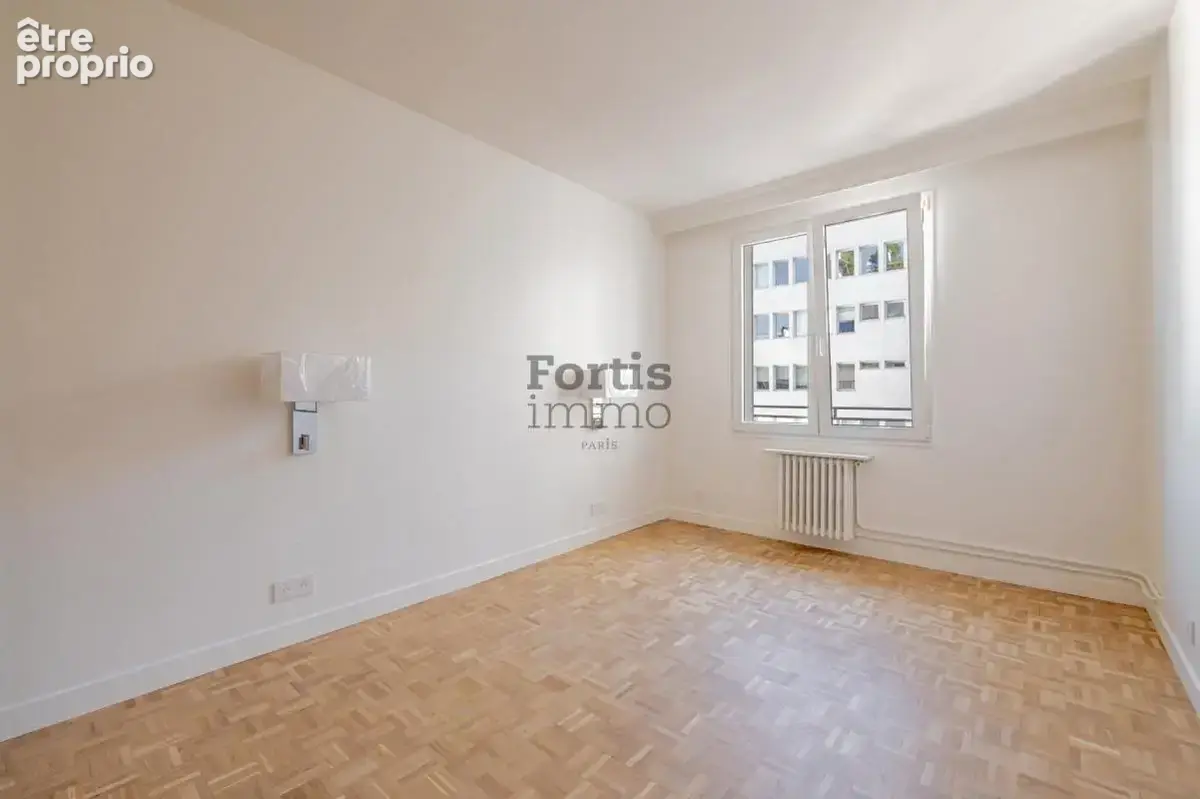Paris 75006 – raspail - 3 pièces refait à neuf - photo 9