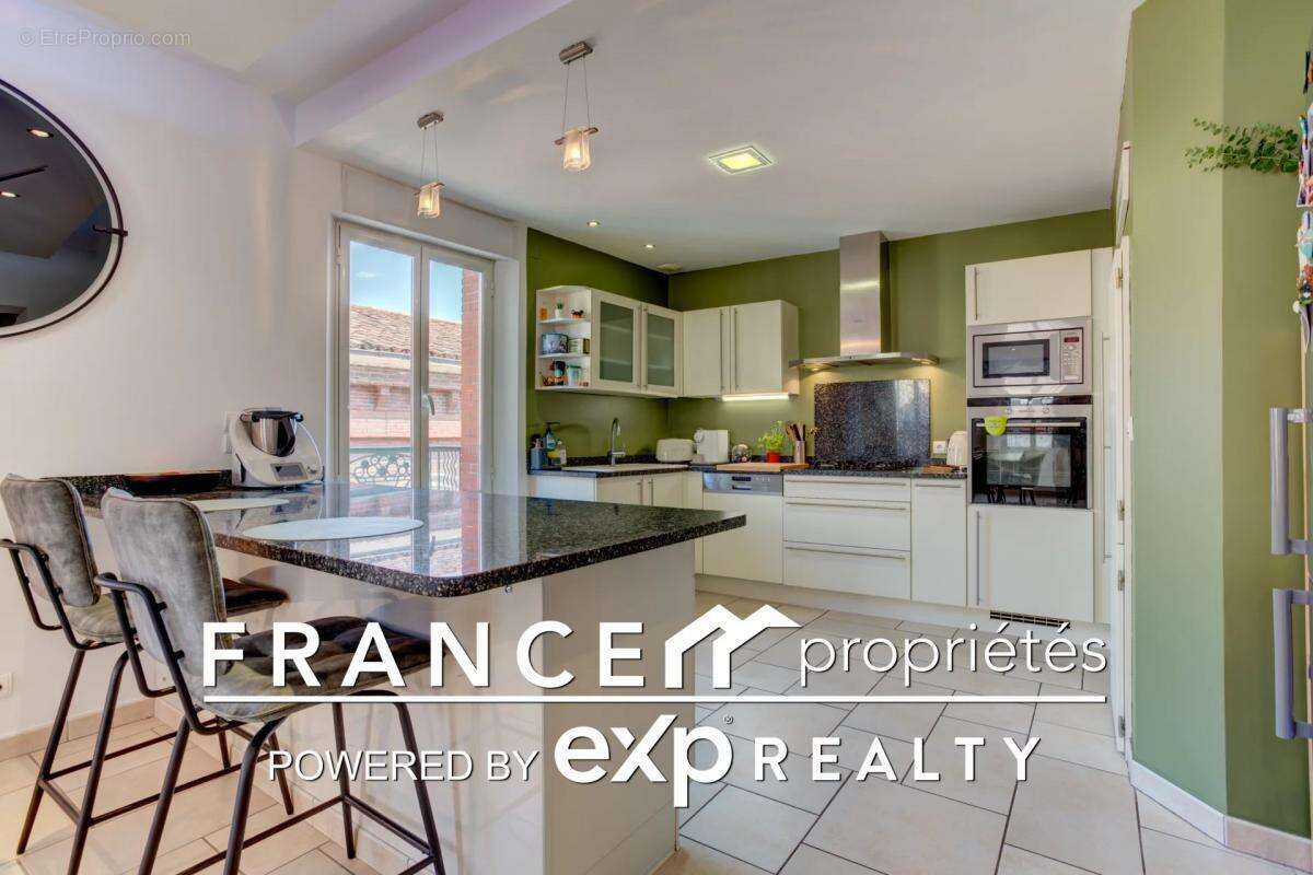 Appartement à CARBONNE