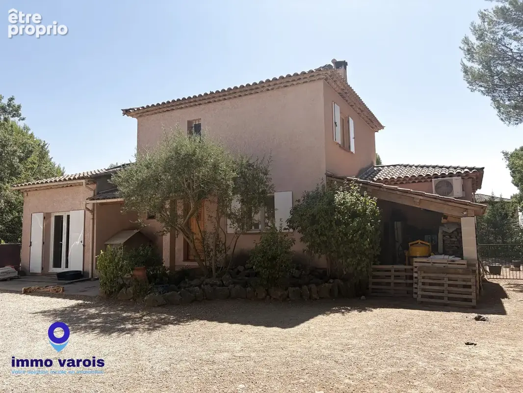 CUERS Environnement privilégié belle villa T5 avec piscine et double garage - photo 2