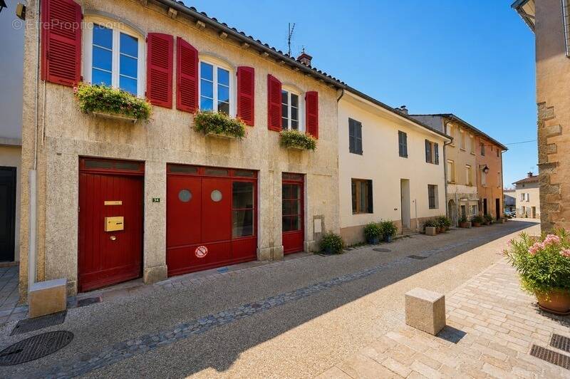 Maison à MILLERY
