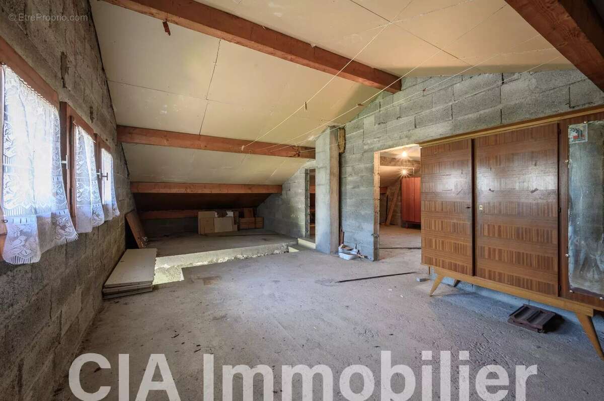 Maison à BONNEVILLE