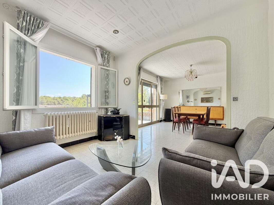 Maison 126 m² à Greasque  - photo 5