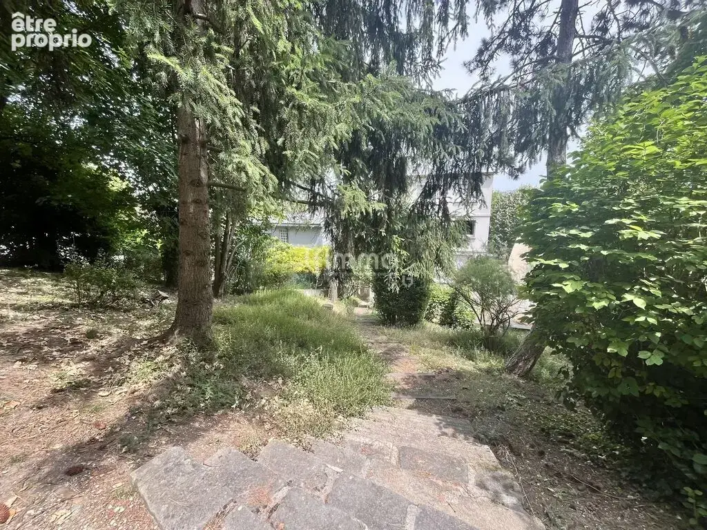 Appartement 3 pièces en centre ville dans résidence tres calme - photo 2