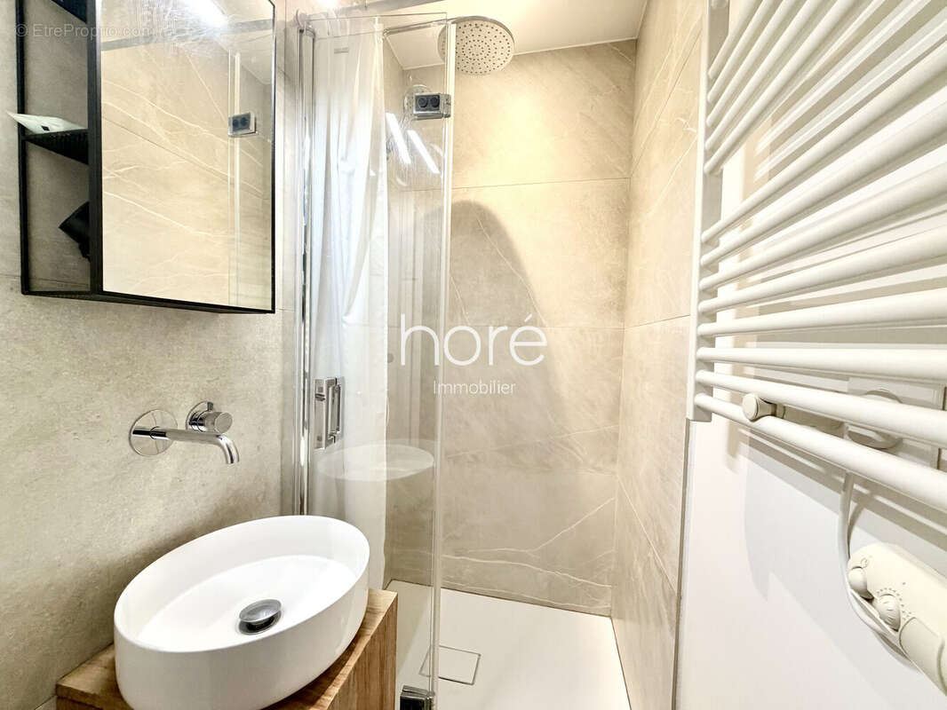 Appartement à PARIS-11E