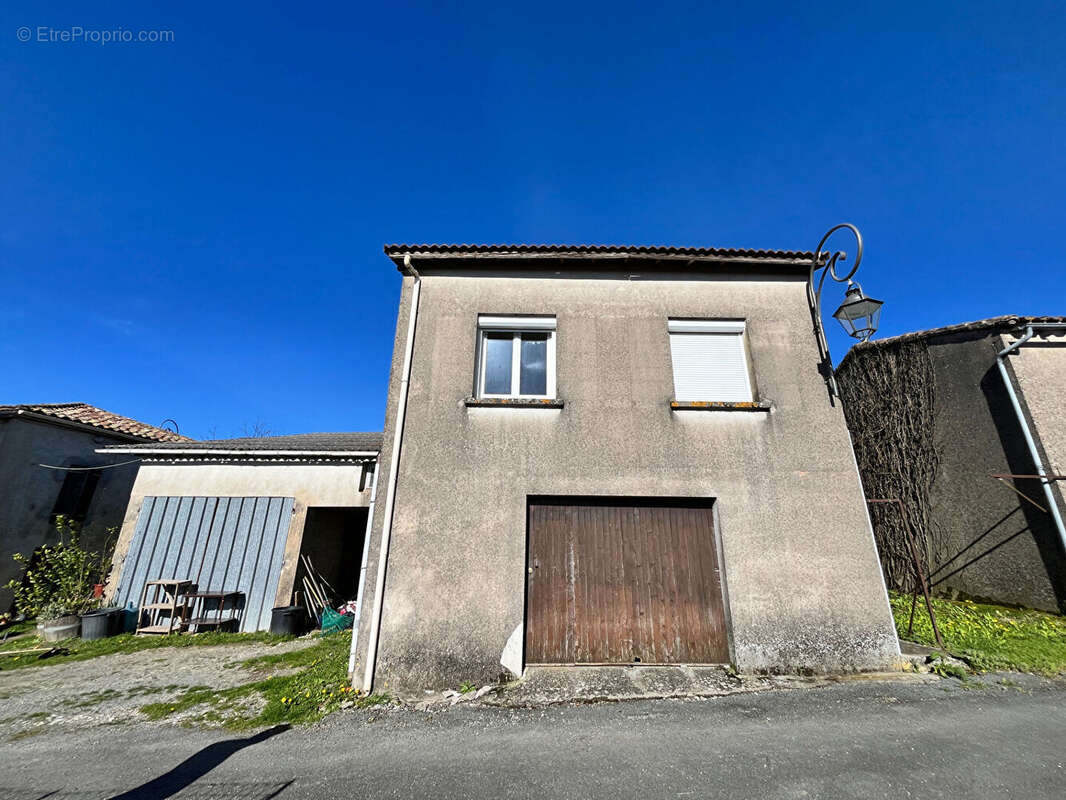 Maison de village avec garage et une belle vue - photo 10