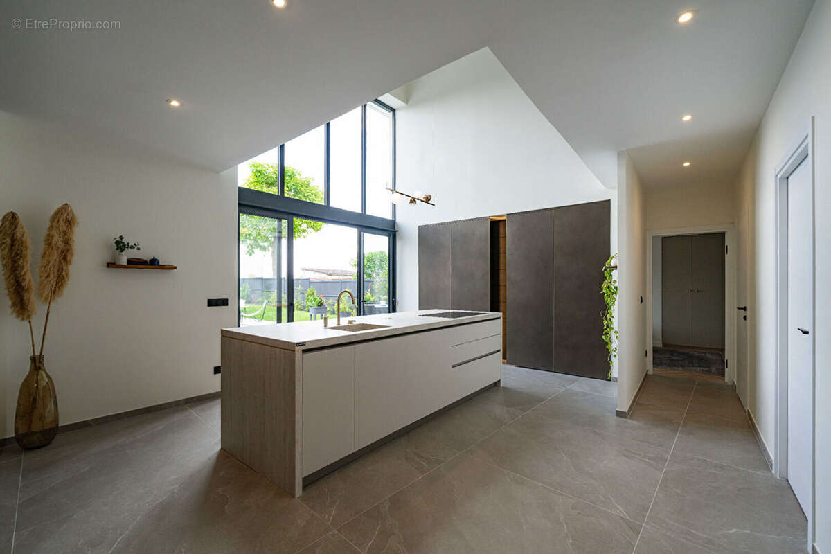 Maison à LES MESNEUX