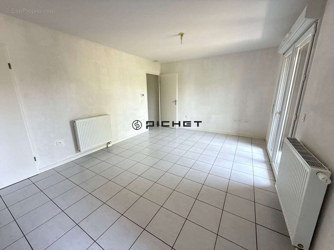 Appartement à SAINT-JEAN-D&#039;ILLAC