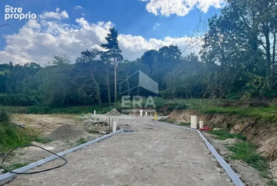 Photo Terrain à Bazoches-Sur-Guyonne au prix de 199 000€