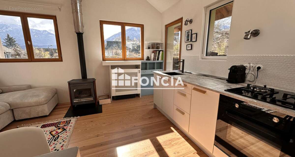 Maison à SAINT-JORIOZ