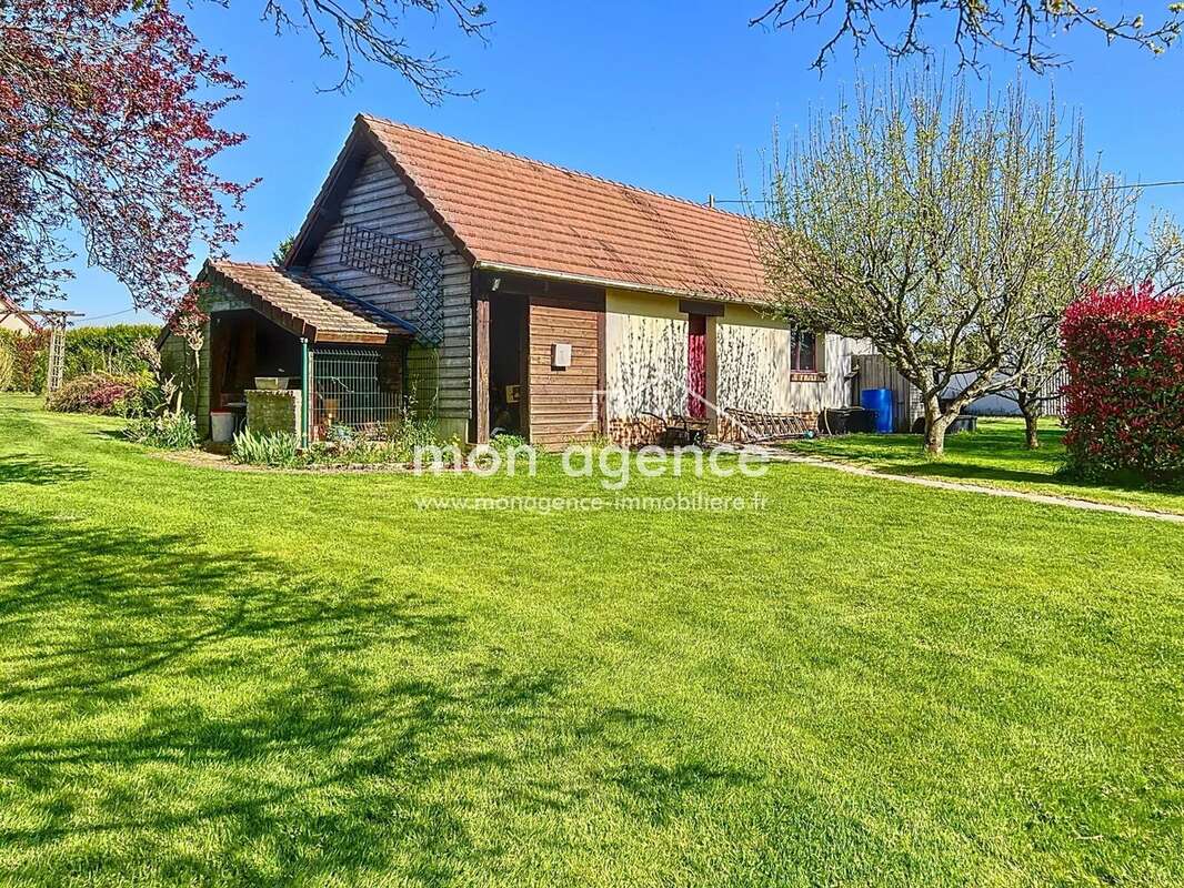 Maison à MESNIL-MAUGER