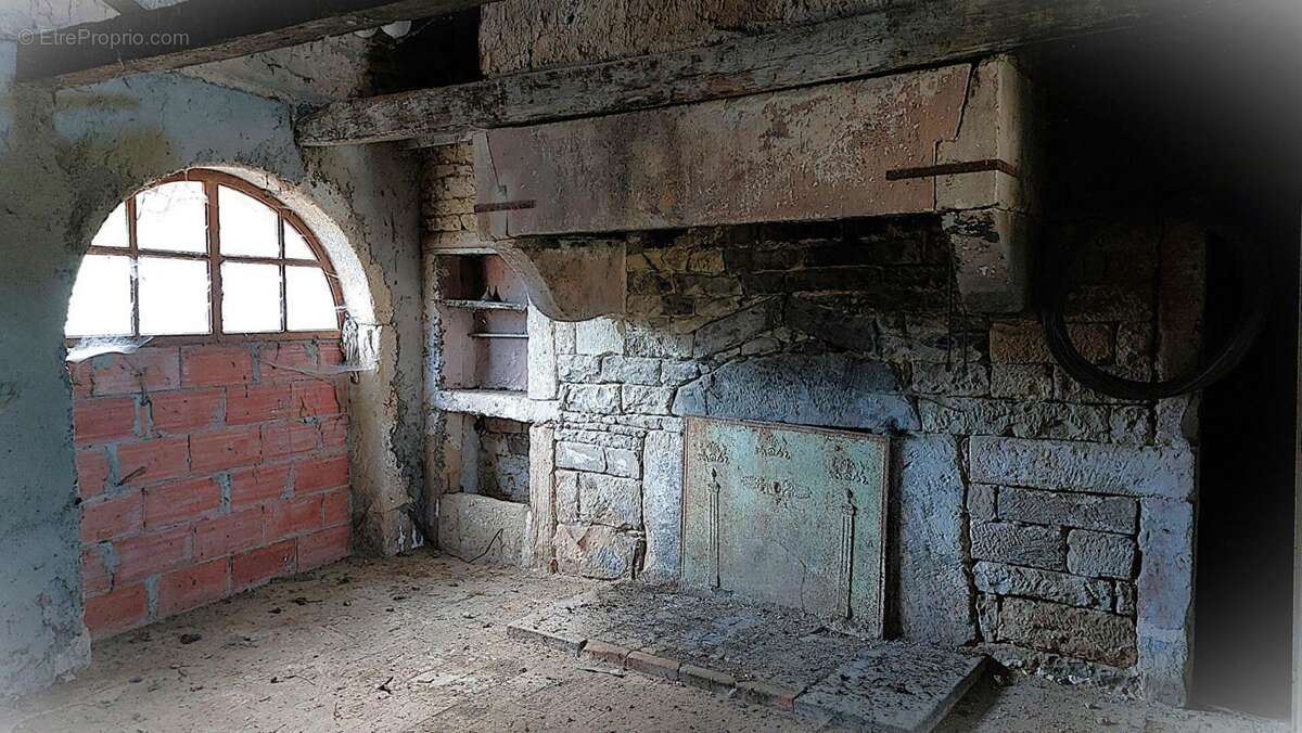 Maison à MAILLERONCOURT-SAINT-PANCRAS