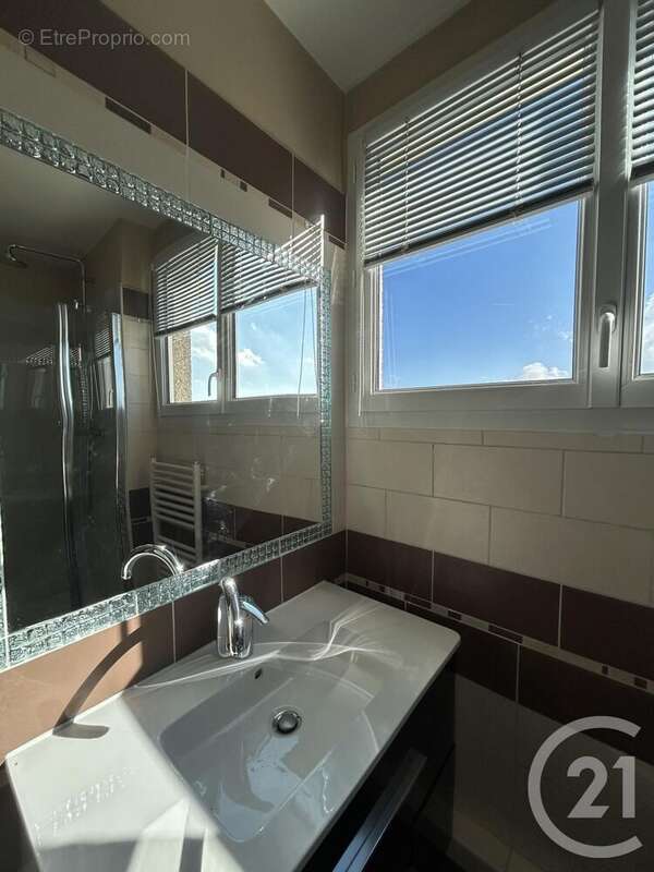 Appartement à FONTAINEBLEAU