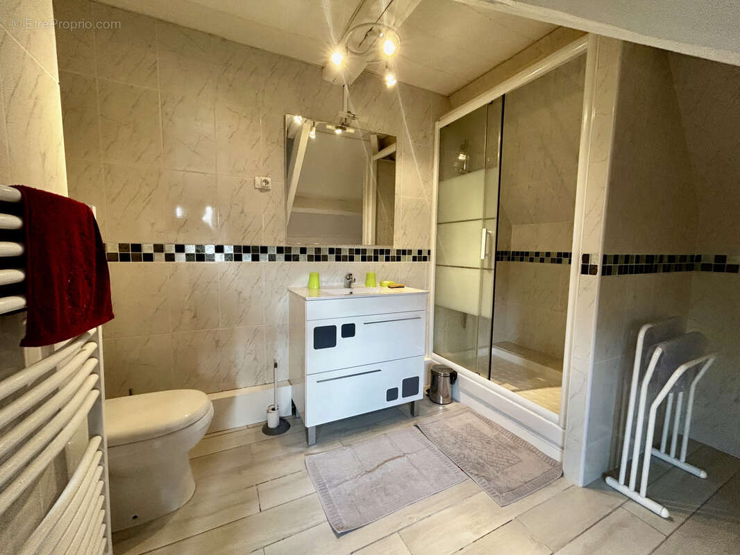 Maison à BONNIERES-SUR-SEINE