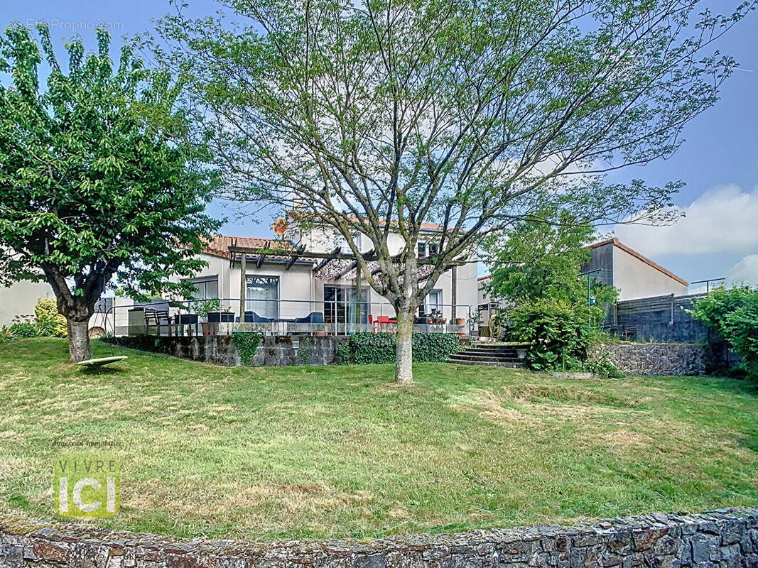 Maison à LA ROMAGNE