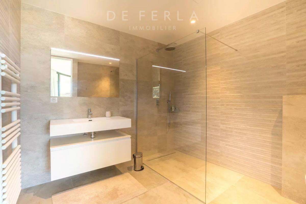 Maison à CAVALAIRE-SUR-MER