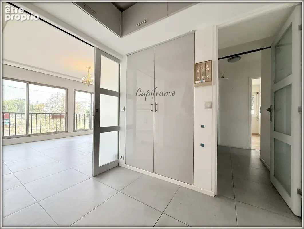 Appartement 4 pièces - 2 places de parking + cave Clichy-sous-bois - photo 9
