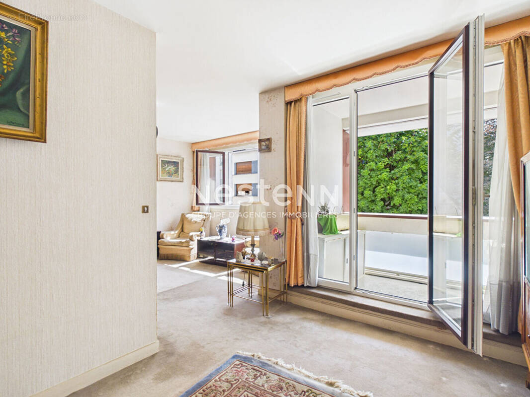 Appartement à PARIS-19E